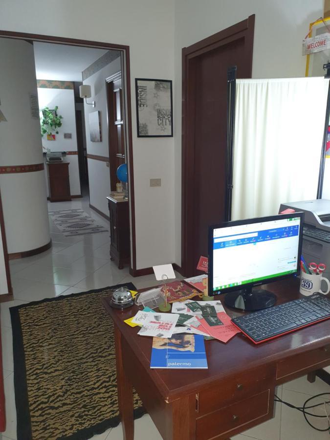 Bed & Breakfast Alba Central City *